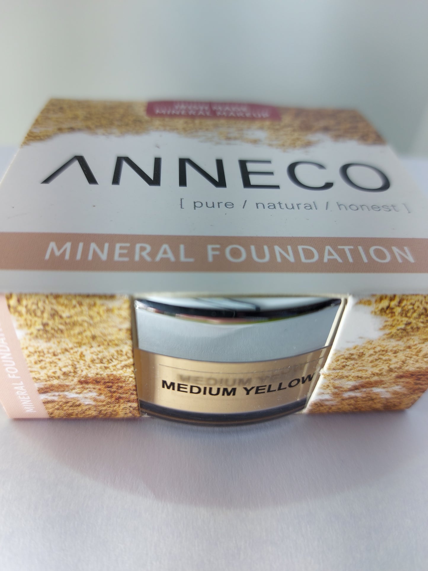Mineral Foundation - Medium Yellow